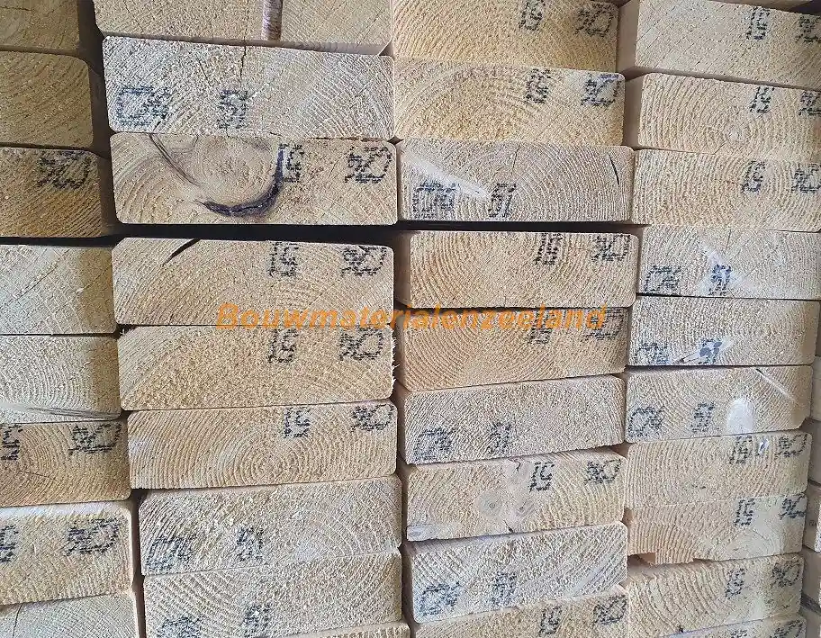 Vuren geschaafd 50x100 mm. 450 cm. (netto maat 44x96) FSC Mix 70%