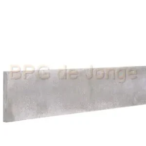 Betonplaat stampbeton 3,5 x 25 x 184 cm, grijs.
