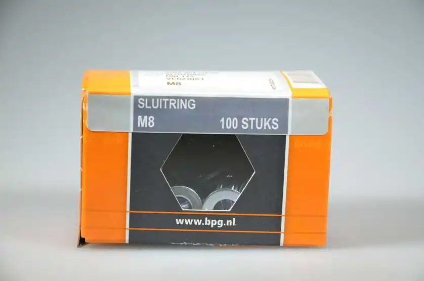 sluitring M8x1.6 verz. DIN125A staal HV 140 ds 100 st