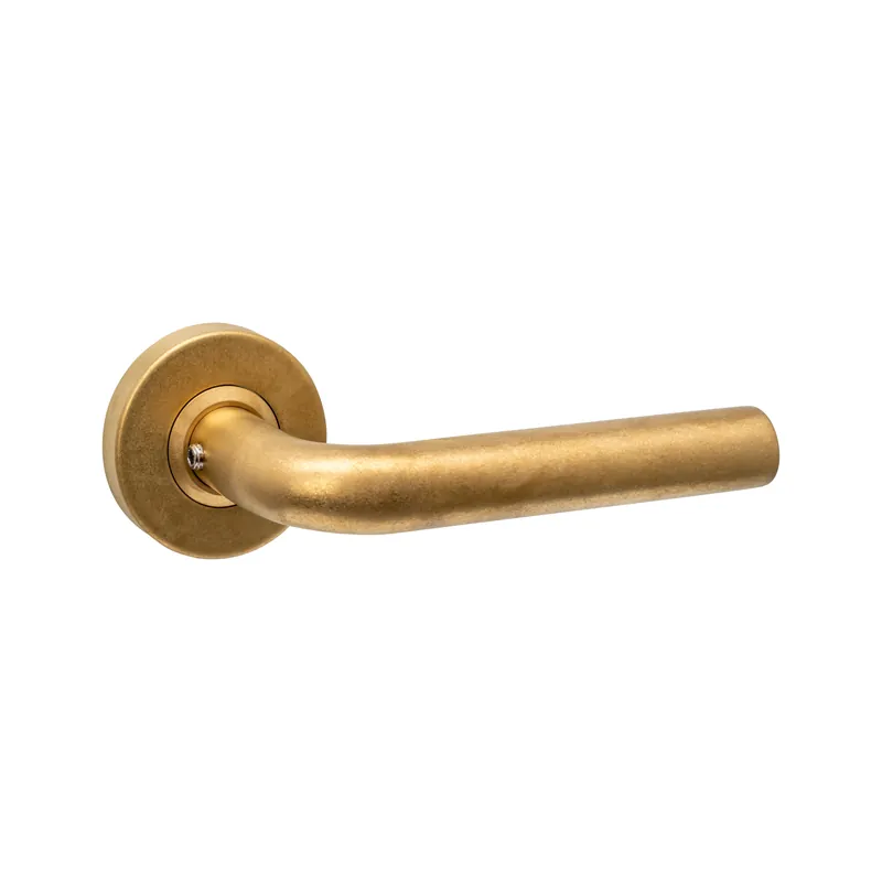 Deurkruk Luzern op rozet verdekt ?53x10mm PVD messing getrommeld