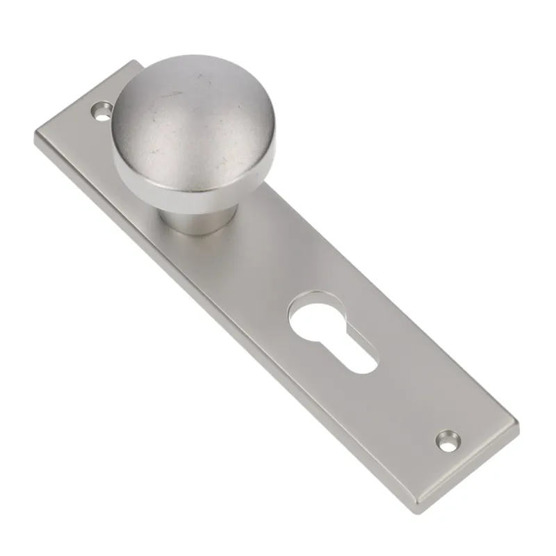 KNOP 169/50 VAST KORTSCHILD 178/43 PC 72 F1