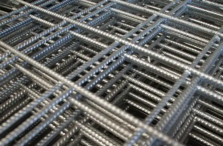 Verzinkte bouwstaalmat ø 4 mm, # 15x15 cm afm. 3x2m