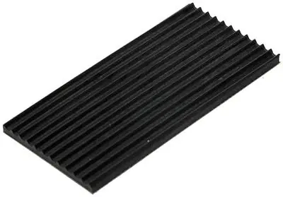 1048769 - SCHOKDEMPEND RUBBER ZWART 35 X 70 MM 4 ST/PCS