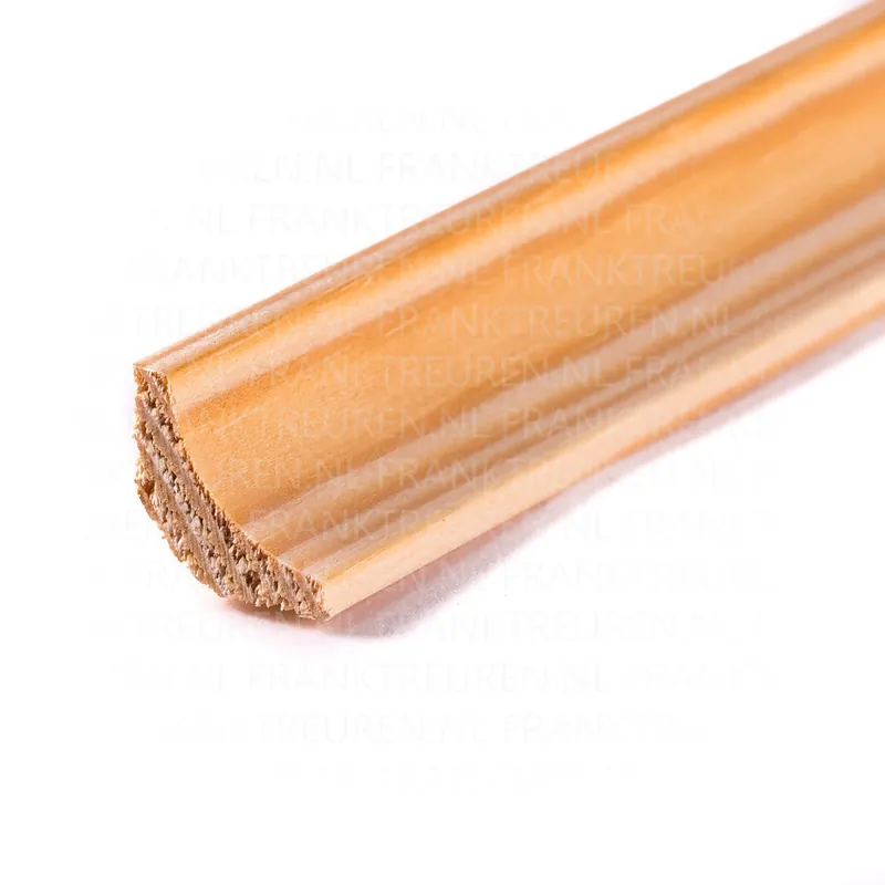 *Hollat grenen 28x28mm
