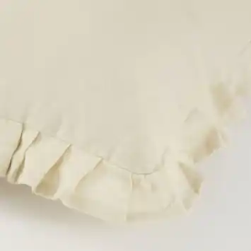 Kussen ruffled beige - l55xb35xh10cm